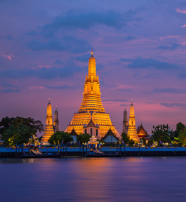 Wat arun bangkok ein alter buddhistischer tempel und wahrzeichen von